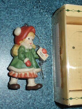 "Special Delivery" Toriart Sarah Kay Anri Christmas Ornament With Box - Italy